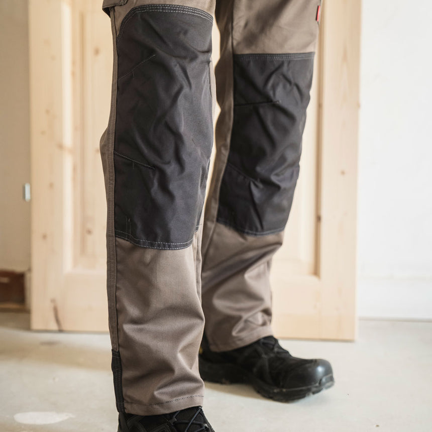 <tc>Pantalone</tc> HAKAN